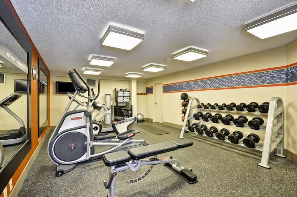 Motel 6 Fayetteville - I-95 Екстериор снимка